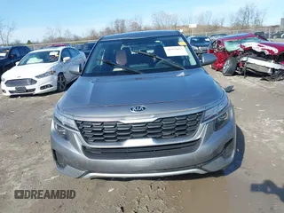 2021 Kia Seltos LX with VIN KNDEPCAA7M7185493, listed as a IAAI auction lot 41953022 with 72,981 mi miles. Bid and sale history available at carsss.com. Image 12.