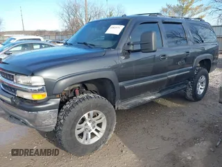 2005 Chevrolet Suburban Z71 with VIN 3GNFK16Z25G166692, listed as a IAAI auction lot 41825734 with 204,357 mi miles. Bid and sale history available at carsss.com. Image 2.