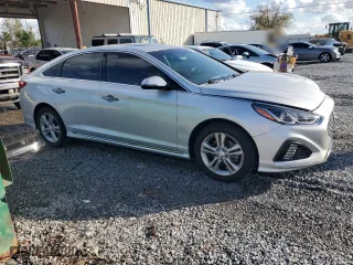 2019 Hyundai Sonata Sport with VIN 5NPE34AF1KH808869, listed as a Copart auction lot 85500424 with 61,216 mi miles and Salvage Title. Bid and sale history available at carsss.com. Image 4.