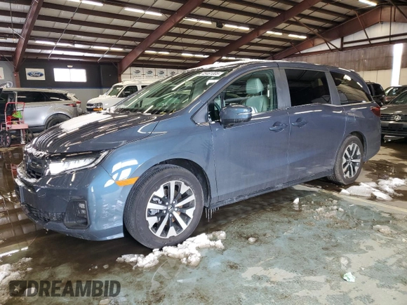 2025 Honda Odyssey EX-L with VIN 5FNRL6H6XSB017869, listed as a Copart auction lot 45461005 with 4,884 mi miles and Salvage Title. Bid and sale history available at carsss.com. Image 1.
