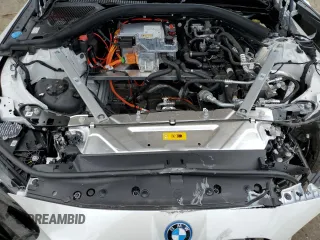 2023 BMW i4 eDrive35 with VIN WBY43AW02PFR38903, listed as a Copart auction lot 58691344 with 5,166 mi miles and Salvage Title. Bid and sale history available at carsss.com. Image 11.
