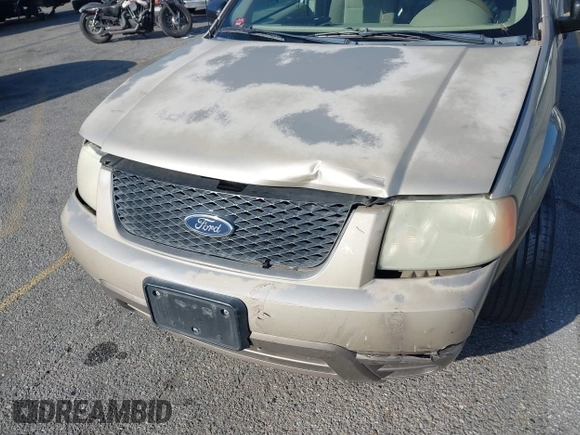 2005 Ford Freestyle SE with VIN 1FMZK01115GA81285, listed as a IAAI auction lot 41702956 with 355,505 mi miles. Bid and sale history available at carsss.com. Image 6.