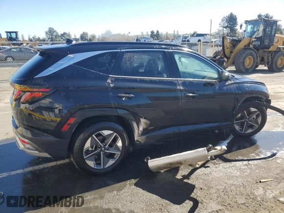 2025 Hyundai Tucson SEL with VIN 5NMJB3DE7SH469935, listed as a Copart auction lot 49924405 with 11,999 mi miles and Salvage Title. Bid and sale history available at carsss.com. Image 3.