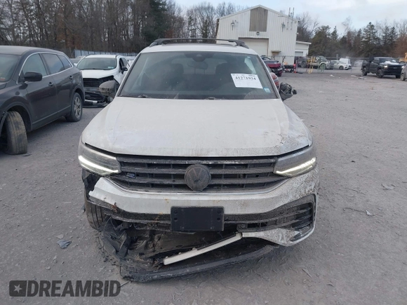 2022 Volkswagen Tiguan SE R-Line Black с VIN 3VV8B7AX2NM089612, выставлен на аукционе IAAI как лот 41271934 с пробегом 30 799 миль миль и . История ставок и продаж доступна на DreamBid. Изображение 12.