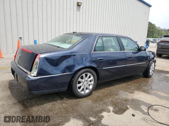 2008 Cadillac DTS 1SC z VIN 1G6KD57Y88U174251, wystawiony jako Copart lot #53309195 z przebiegiem 71 103 mil mil oraz Szkoda całkowita • Salvage title. Historia ofert i sprzedaży dostępna na DreamBid. Obrazek 3.