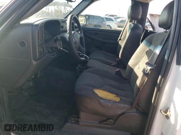 2005 Chevrolet Silverado 1500 Work Truck с VIN 1GCEC14V45Z233374, выставлен на аукционе Copart как лот 73718324 с пробегом 201 140 миль миль и Списание • Salvage title. История ставок и продаж доступна на DreamBid. Изображение 7.