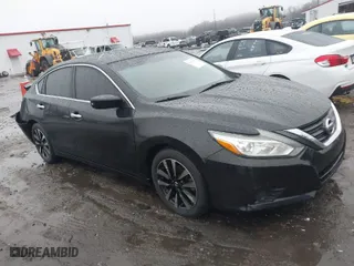 2018 Nissan Altima 2.5 SR with VIN 1N4AL3AP8JC193562, listed as a IAAI auction lot 41571908 with 94,032 mi miles. Bid and sale history available at carsss.com. Image 1.