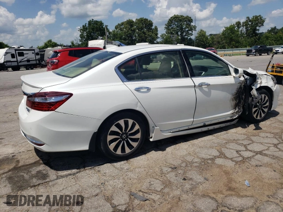 2017 Honda Accord Touring with VIN JHMCR6F7XHC023899, listed as a Copart auction lot 60900175 with 29,092 mi miles and Salvage title. Bid and sale history available at DreamBid. Image 3.