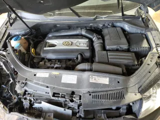 2014 Volkswagen Eos Komfort with VIN WVWBW8AH8EV000316, listed as a Copart auction lot 52208485 with 124,338 mi miles and Salvage Title. Bid and sale history available at DreamBid. Image 11.