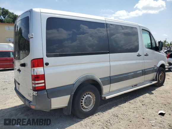 2007 Freightliner Sprinter with VIN WDRPE746975133747, listed as a Copart auction lot 54937244 with Not Provided miles and Salvage Title. Bid and sale history available at DreamBid. Image 3.