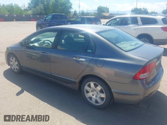 2009 Honda Civic LX z VIN 19XFA165X9E039697, wystawiony jako IAAI lot #39794063 z przebiegiem 169 439 mil mil oraz . Historia ofert i sprzedaży dostępna na DreamBid. Obrazek 3.
