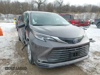 2023 Toyota Sienna Platinum z VIN 5TDESKFC3PS078602, wystawiony jako IAAI lot #41420831 z przebiegiem 31 756 mil mil oraz . Historia ofert i sprzedaży dostępna na DreamBid. Obrazek 1.