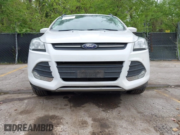 2016 Ford Escape SE with VIN 1FMCU9GX1GUC04085, listed as a IAAI auction lot 42126826 with 130,728 mi miles. Bid and sale history available at carsss.com. Image 6.