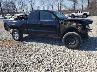 2020 Toyota Tacoma SR z VIN 5TFSX5EN1LX072696, wystawiony jako Copart lot #44398584 z przebiegiem 18 338 mil mil oraz Nie do naprawy • Non repairable. Historia ofert i sprzedaży dostępna na DreamBid. Obrazek 4.