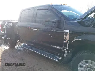 2017 Ford F-250 Lariat with VIN 1FT7W2BTXHEE16331, listed as a IAAI auction lot 41770428 with 71,992 mi miles and . Bid and sale history available at DreamBid. Image 6.