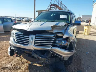 2016 Lincoln Navigator Select with VIN 5LMJJ2HT6GEL08923, listed as a IAAI auction lot 41663454 with 126,199 mi miles. Bid and sale history available at carsss.com. Image 6.