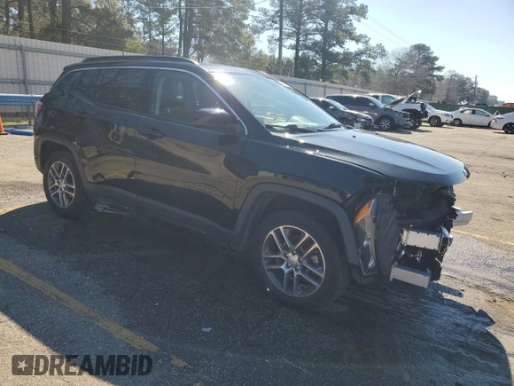 2020 Jeep Compass Latitude with VIN 3C4NJCBB9LT258897, listed as a Copart auction lot 44641235 with 90,655 mi miles and Salvage Title. Bid and sale history available at carsss.com. Image 4.