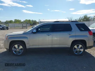 2015 GMC Terrain SLE с VIN 2GKFLWEK7F6191676, выставлен на аукционе IAAI как лот 40430136 с пробегом 108 902 миль миль и . История ставок и продаж доступна на DreamBid. Изображение 14.