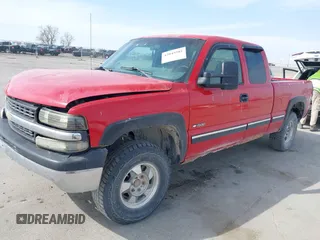 2000 Chevrolet Silverado 1500 LT with VIN 1GCEK19T9YE263251, listed as a IAAI auction lot 42049501 with 238,729 mi miles and . Bid and sale history available at DreamBid. Image 2.