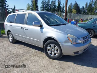 2010 Kia Sedona LX with VIN KNDMG4C3XA6346579, listed as a IAAI auction lot 42085860 with 145,008 mi miles. Bid and sale history available at carsss.com. Image 1.