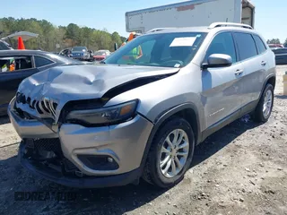 2019 Jeep Cherokee Latitude with VIN 1C4PJLCB3KD206922, listed as a IAAI auction lot 41904629 with 84,665 mi miles. Bid and sale history available at carsss.com. Image 2.