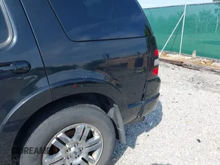 2007 Ford Explorer Limited z VIN 1FMEU75897UB81759, wystawiony jako IAAI lot #42757401 z przebiegiem 166 844 mil mil oraz . Historia ofert i sprzedaży dostępna na DreamBid. Obrazek 6.