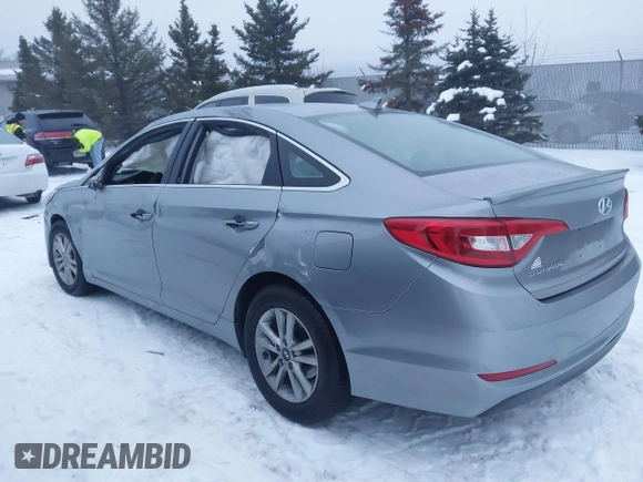 2017 Hyundai Sonata 2.4L with VIN 5NPE24AF6HH533771, listed as a IAAI auction lot 41179431 with 76,597 mi miles and . Bid and sale history available at carsss.com. Image 3.