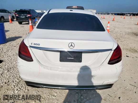 2019 Mercedes-Benz C 300 with VIN 55SWF8DB7KU289125, listed as a Copart auction lot 60836135 with 98,776 mi miles and Salvage title. Bid and sale history available at DreamBid. Image 6.
