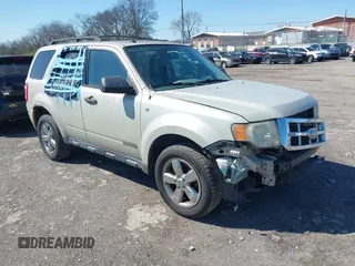 2008 Ford Escape XLT with VIN 1FMCU93198KC12899, listed as a IAAI auction lot 41768951 with 202,830 mi miles. Bid and sale history available at carsss.com. Image 1.