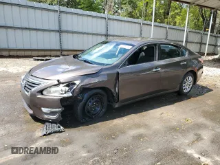 2015 Nissan Altima SV z VIN 1N4AL3APXFC483258, wystawiony jako Copart lot #52553445 z przebiegiem 96 222 mil mil oraz Szkoda całkowita • Salvage title. Historia ofert i sprzedaży dostępna na DreamBid. Obrazek 1.
