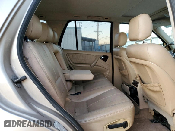 2004 Mercedes-Benz M-Class 3.5L with VIN 4JGAB57E94A492116, listed as a Copart auction lot 83847424 with 108,048 mi miles and Salvage Title. Bid and sale history available at carsss.com. Image 11.