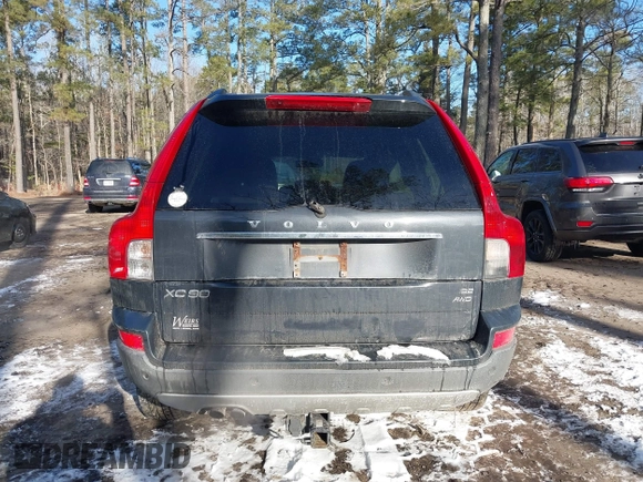2010 Volvo XC90 I6 with VIN YV4982CZ5A1550406, listed as a IAAI auction lot 41390023 with 205,774 mi miles and . Bid and sale history available at carsss.com. Image 16.