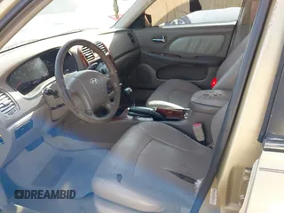 2002 Hyundai Sonata GLS with VIN KMHWF35HX2A506484, listed as a IAAI auction lot 41257939 with 280,153 mi miles. Bid and sale history available at carsss.com. Image 5.
