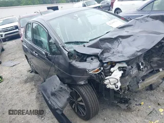 2018 Honda Fit EX-L z VIN 3HGGK5H97JM734000, wystawiony jako IAAI lot #42280711 z przebiegiem 45 367 mil mil oraz . Historia ofert i sprzedaży dostępna na DreamBid. Obrazek 1.