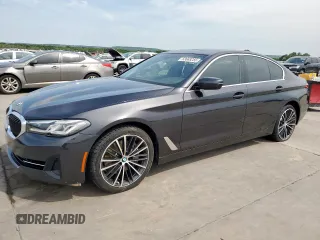 2021 BMW 5 Series 540i z VIN WBA53BJ05MWX21583, wystawiony jako Copart lot #53663255 z przebiegiem 45 433 mil mil oraz Szkoda całkowita • Salvage title. Historia ofert i sprzedaży dostępna na DreamBid. Obrazek 1.