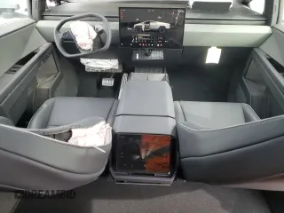 2024 Tesla Cybertruck с VIN 7G2CEHEDXRA056495, выставлен на аукционе Copart как лот 50212135 с пробегом 5 280 миль миль и Списание • Salvage title. История ставок и продаж доступна на DreamBid. Изображение 8.