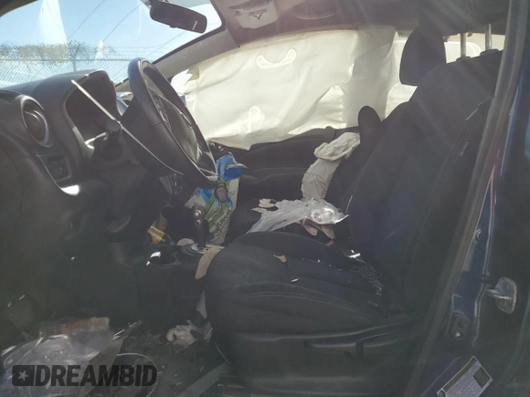 2017 Nissan Note SL with VIN 3N1CE2CP0HL356842, listed as a Copart auction lot 86265924 with 208,861 mi miles and Salvage title. Bid and sale history available at DreamBid. Image 7.