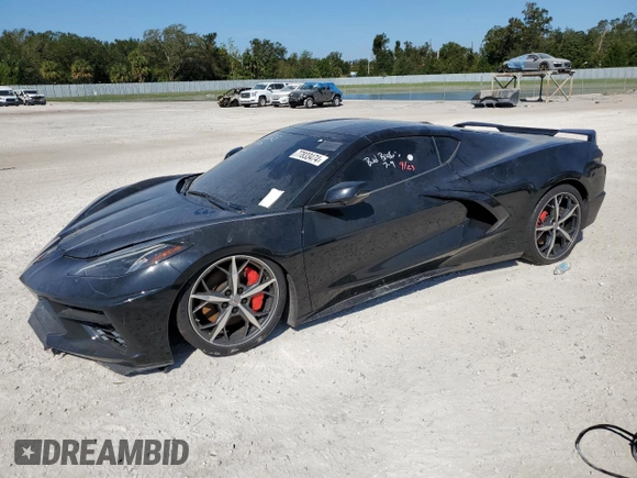 2021 Chevrolet Corvette 3LT with VIN 1G1YC2D43M5114028, listed as a Copart auction lot 77833474 with 34,521 mi miles and Clean Title. Bid and sale history available at carsss.com. Image 1.
