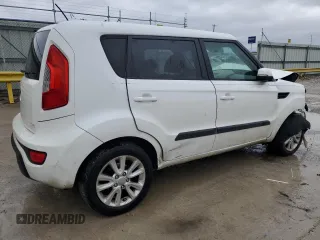 2013 Kia Soul + with VIN KNDJT2A6XD7765787, listed as a Copart auction lot 82016494 with 179,968 mi miles and Non Repairable. Bid and sale history available at carsss.com. Image 3.