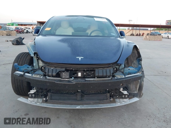 2020 Tesla Model 3 Performance z VIN 5YJ3E1EC7LF641918, wystawiony jako IAAI lot #41984261 z przebiegiem 50 202 mil mil oraz . Historia ofert i sprzedaży dostępna na DreamBid. Obrazek 13.