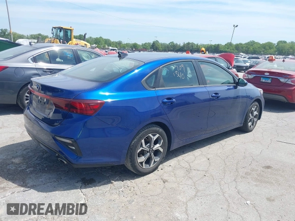 2019 Kia Forte LXS with VIN 3KPF24AD0KE118928, listed as a IAAI auction lot 39548504 with 43,573 mi miles. Bid and sale history available at carsss.com. Image 4.