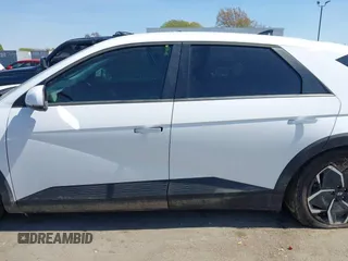 2024 Hyundai Ioniq 5 SE z VIN KM8KM4DE8RU300381, wystawiony jako IAAI lot #41907767 z przebiegiem 17 452 mil mil oraz . Historia ofert i sprzedaży dostępna na DreamBid. Obrazek 14.
