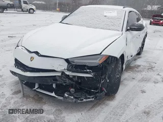 2019 Lamborghini Urus z VIN ZPBUA1ZL0KLA02164, wystawiony jako IAAI lot #41108311 z przebiegiem Nie podano mil oraz . Historia ofert i sprzedaży dostępna na DreamBid. Obrazek 6.