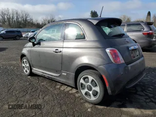 2016 FIAT 500e with VIN 3C3CFFGE2GT113725, listed as a Copart auction lot 47973665 with 29,806 mi miles and Salvage Title. Bid and sale history available at carsss.com. Image 2.