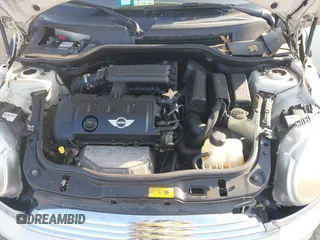 2013 MINI Hardtop with VIN WMWSU3C5XDT687396, listed as a IAAI auction lot 42669510 with 116,143 mi miles and . Bid and sale history available at DreamBid. Image 10.