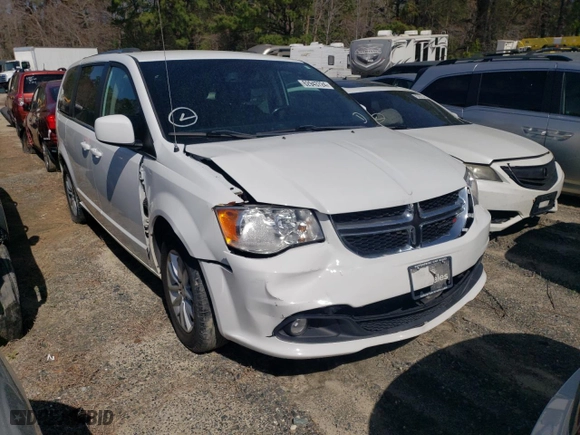 2020 Dodge Grand Caravan SXT with VIN 2C4RDGCG6LR161704, listed as a Copart auction lot 62943724 with 119,997 mi miles and Salvage Title. Bid and sale history available at carsss.com. Image 4.