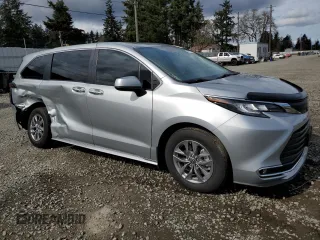 2023 Toyota Sienna XLE with VIN 5TDYSKFC8PS077927, listed as a Copart auction lot 49359515 with 34,718 mi miles and Salvage Title. Bid and sale history available at carsss.com. Image 4.