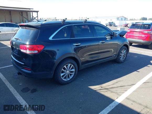 2016 Kia Sorento LX with VIN 5XYPGDA58GG137610, listed as a IAAI auction lot 41739192 with 141,516 mi miles and . Bid and sale history available at DreamBid. Image 4.