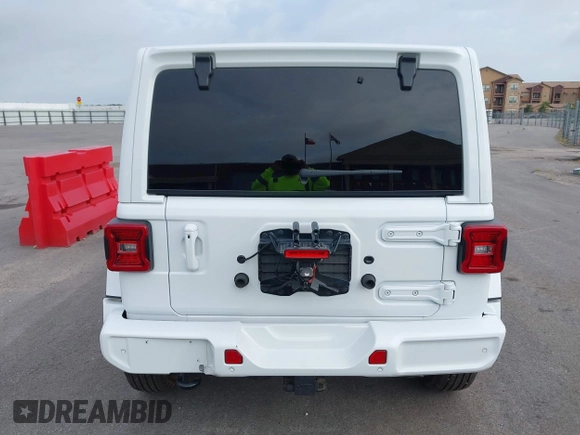 2022 Jeep Wrangler Unlimited Sahara with VIN 1C4HJXEN9NW190351, listed as a IAAI auction lot 42741722 with 40,794 mi miles and . Bid and sale history available at DreamBid. Image 16.