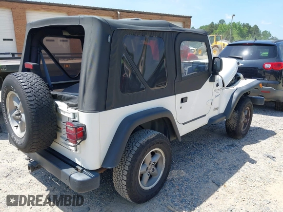 1998 Jeep Wrangler Sport с VIN 1J4FY19S2WP721248, выставлен на аукционе IAAI как лот 42553613 с пробегом 186 494 миль миль и . История ставок и продаж доступна на DreamBid. Изображение 4.
